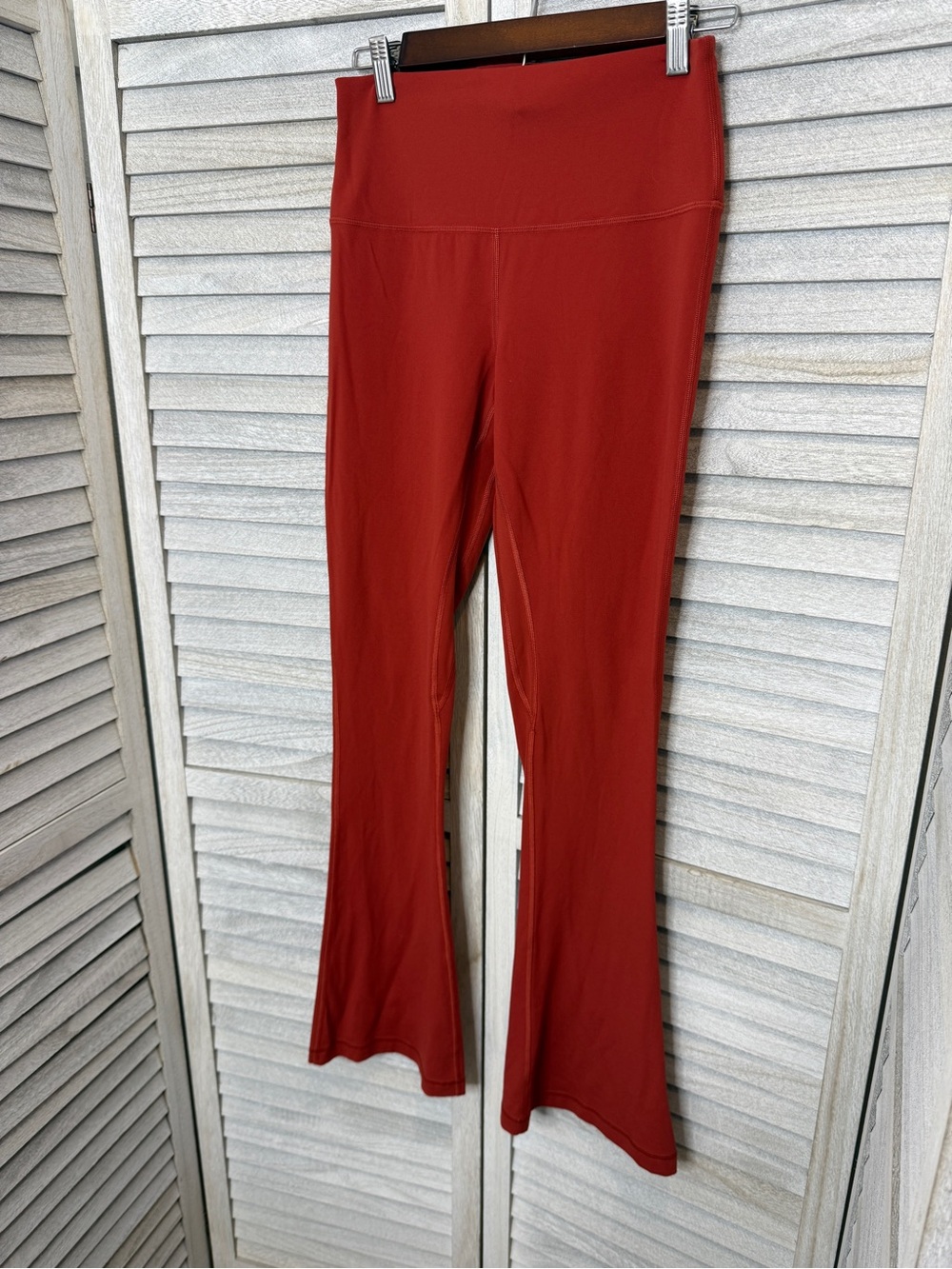 Lululemon Groove Super High Rise Flared Pant Nulu Red Rust Women’s Size 8 - Picture 2 of 9